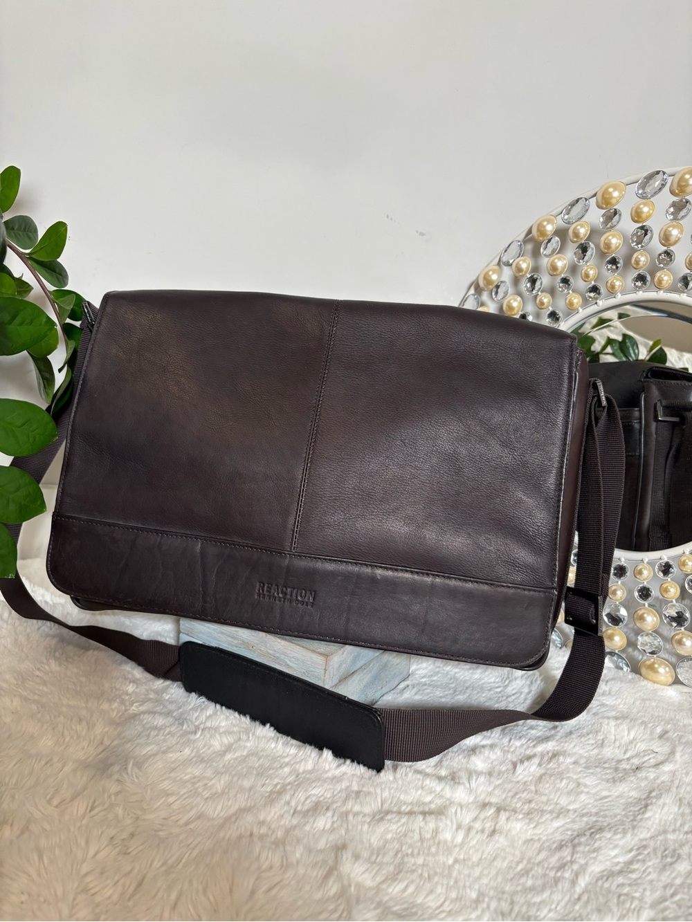 Kenneth Cole Reaction Genuine Leather Brown  Laptop Bag